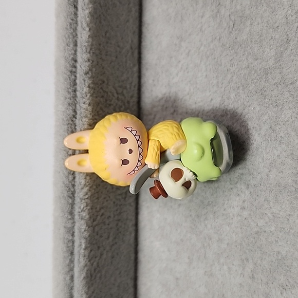 Cute Labubu Figure (Pop Mart) - Picture 4 of 4